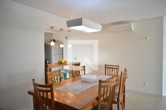 Sala de apartamento à venda com 3 quartos, 90m² em Vila Floresta, Santo André