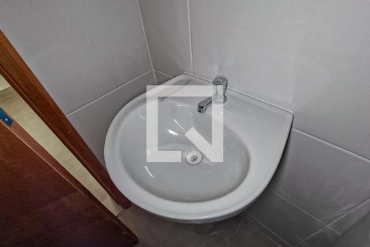 Banheiro de kitnet/studio à venda com 2 quartos, 40m² em Jardim Maristela, São Paulo