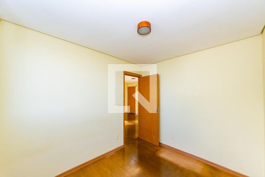 Quarto 1 de apartamento para alugar com 2 quartos, 48m² em Chácara Cotia, Contagem