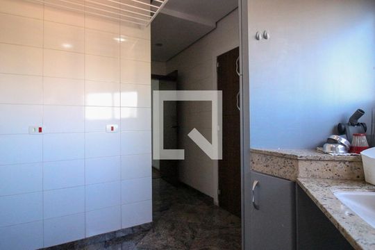 Área de Serviço de apartamento para alugar com 4 quartos, 290m² em Jardim Avelino, São Paulo