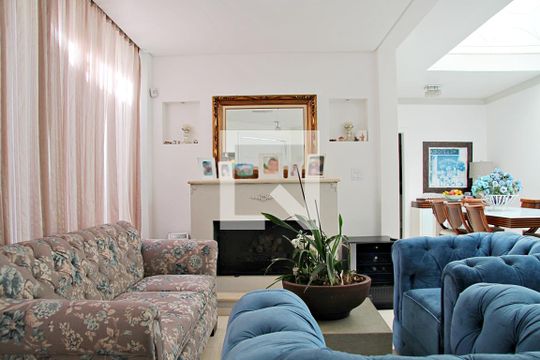 Sala de casa para alugar com 3 quartos, 240m² em Parque Renato Maia, Guarulhos