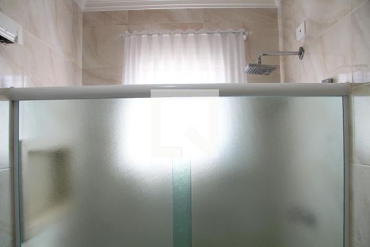 Banheiro da Suíte 3 de casa para alugar com 3 quartos, 240m² em Parque Renato Maia, Guarulhos