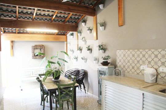 Churrasqueira de casa para alugar com 3 quartos, 240m² em Parque Renato Maia, Guarulhos