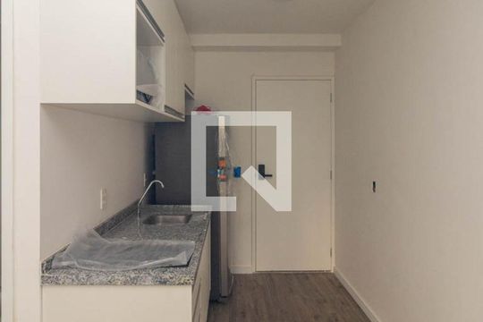 Cozinha de kitnet/studio para alugar com 1 quarto, 25m² em Consolação, São Paulo