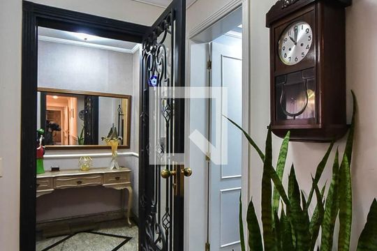 Hall de Entrada de apartamento para alugar com 4 quartos, 228m² em Morumbi, São Paulo