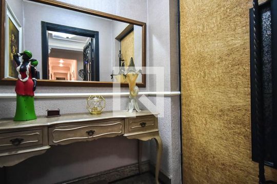 Hall Privativo de apartamento para alugar com 4 quartos, 228m² em Morumbi, São Paulo