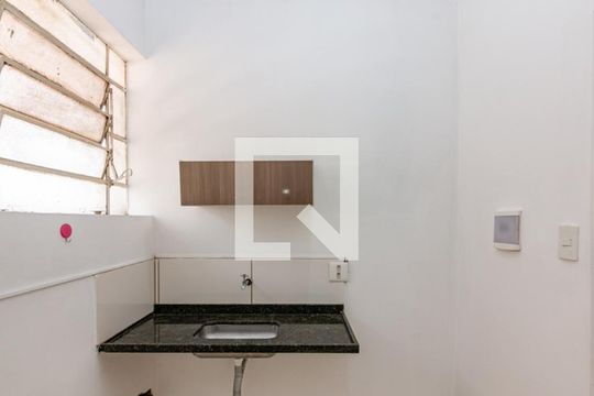Cozinha de apartamento para alugar com 3 quartos, 65m² em Centro, Belo Horizonte