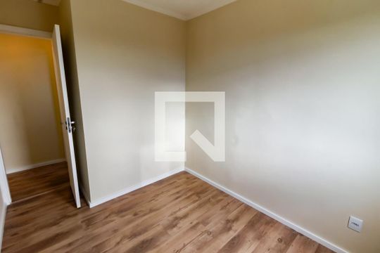 Quarto 2 de apartamento para alugar com 2 quartos, 43m² em Jardim Tres Irmaos, Taboão da Serra