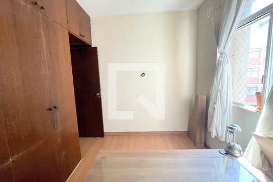 Quarto 2 de apartamento para alugar com 3 quartos, 110m² em Anchieta, Belo Horizonte