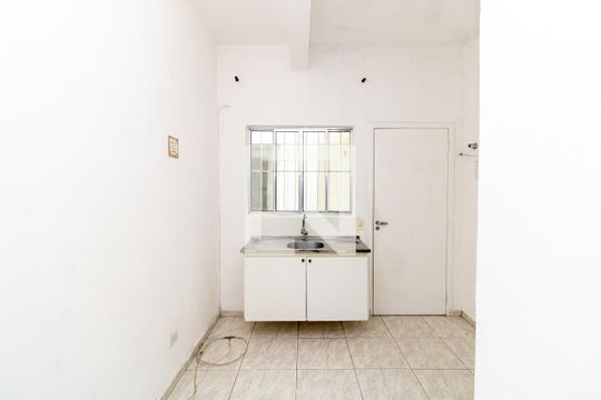 Kitnet de casa à venda com 1 quarto, 15m² em Vila Medeiros, São Paulo