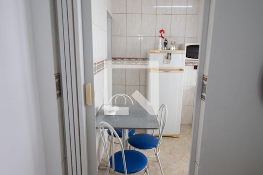 Sala de apartamento para alugar com 1 quarto, 50m² em Guilhermina, Praia Grande