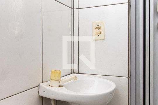 Banheiro de casa à venda com 1 quarto, 15m² em Vila Medeiros, São Paulo