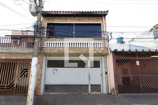 Fachada de casa para alugar com 2 quartos, 150m² em Jardim Aricanduva, São Paulo