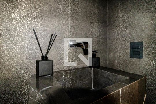 Lavabo de casa de condomínio à venda com 2 quartos, 107m² em Higienópolis, São Paulo