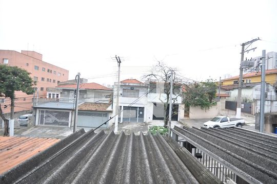 Vista do Quarto 1 de casa para alugar com 2 quartos, 120m² em Vila Leonor, São Paulo