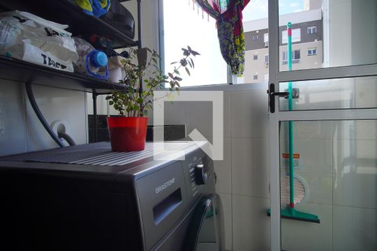 Cozinha e Área de Serviço de apartamento à venda com 2 quartos, 54m² em Jardim Carvalho, Porto Alegre