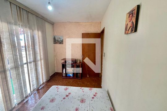 Quarto 3 de casa à venda com 2 quartos, 125m² em Parque Continental Iii, Guarulhos