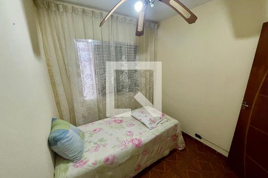 Quarto 2 de casa à venda com 2 quartos, 125m² em Parque Continental Iii, Guarulhos