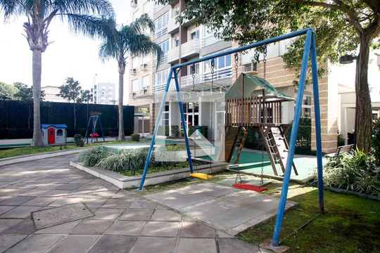 Área Comum - Playground de apartamento para alugar com 3 quartos, 93m² em Jardim Botânico, Porto Alegre