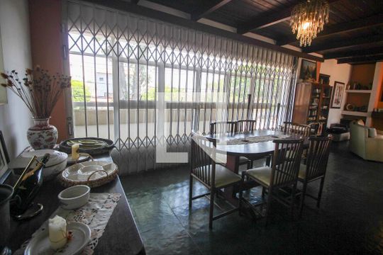 Sala de casa à venda com 4 quartos, 390m² em Jardim Londrina, São Paulo
