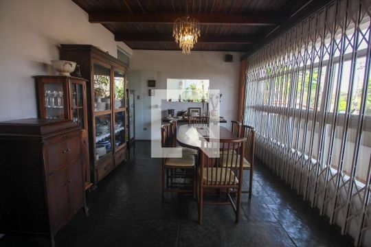 Sala de casa à venda com 4 quartos, 390m² em Jardim Londrina, São Paulo