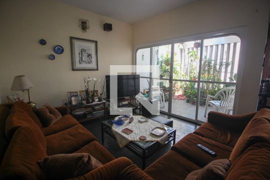 Sala de TV de casa à venda com 4 quartos, 390m² em Jardim Londrina, São Paulo