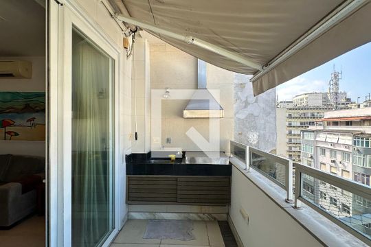 Varanda de apartamento para alugar com 2 quartos, 90m² em Copacabana, Rio de Janeiro