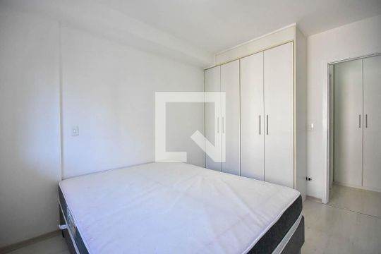 Quarto de apartamento à venda com 1 quarto, 40m² em Panamby, São Paulo