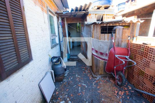 Área comum de casa à venda com 2 quartos, 80m² em Olaria, Canoas