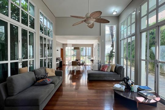 Sala de casa à venda com 5 quartos, 690m² em Jardim Paulista, São Paulo
