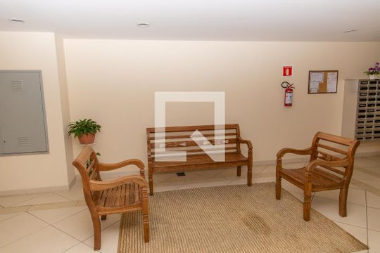 Hall de entrada de apartamento para alugar com 2 quartos, 84m² em Centro, Diadema