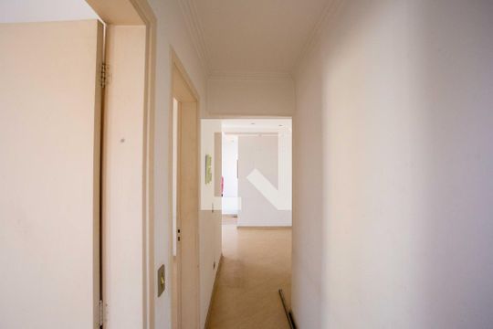 Corredor de apartamento para alugar com 2 quartos, 84m² em Centro, Diadema