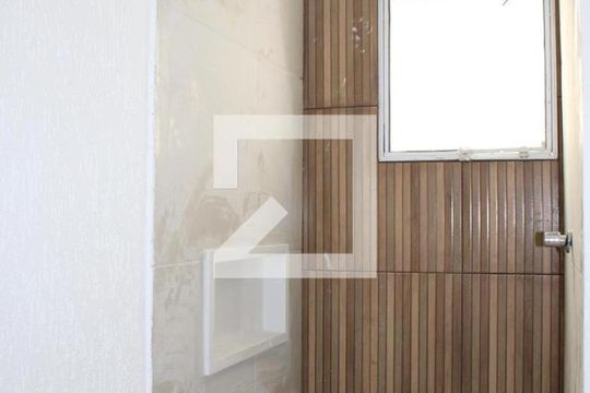 Banheiro de kitnet/studio para alugar com 1 quarto, 53m² em Jardim Analia Franco, São Paulo