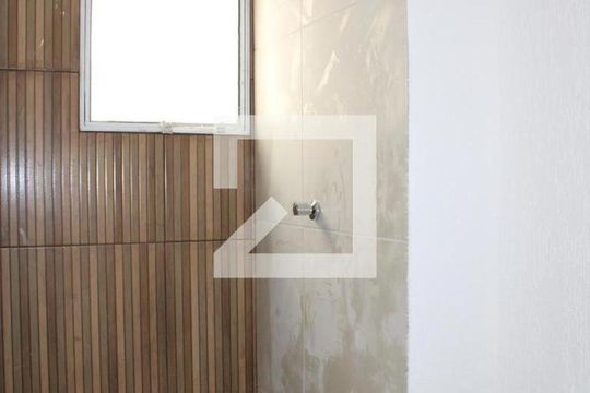 Banheiro de kitnet/studio para alugar com 1 quarto, 53m² em Jardim Analia Franco, São Paulo
