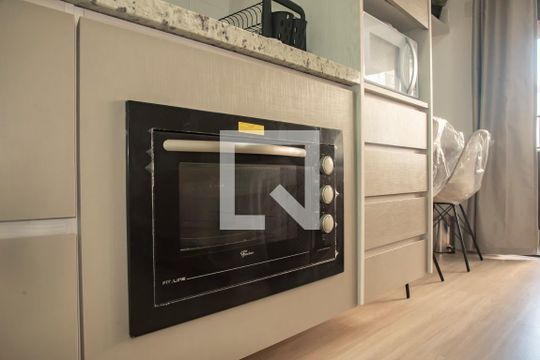 Cozinha de kitnet/studio à venda com 1 quarto, 24m² em Vila Clementino, São Paulo