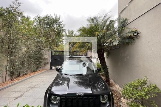 Vista da Sala de casa à venda com 2 quartos, 95m² em Jardim Ester, São Paulo