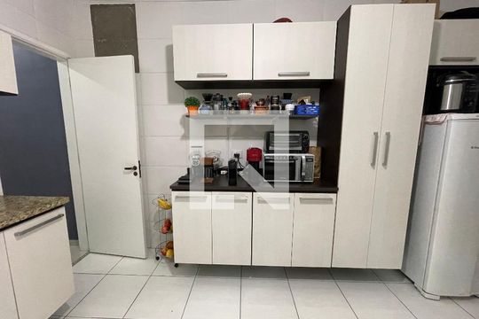 Cozinha de casa à venda com 2 quartos, 95m² em Jardim Ester, São Paulo