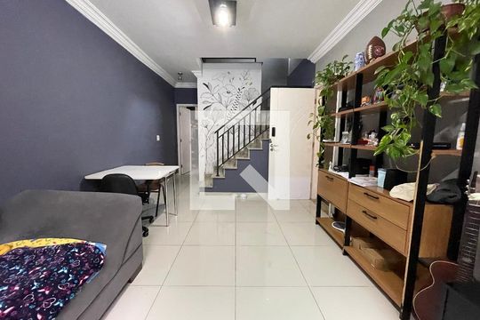 Sala de casa à venda com 2 quartos, 95m² em Jardim Ester, São Paulo