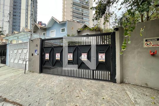 Fachada de casa à venda com 2 quartos, 95m² em Jardim Ester, São Paulo