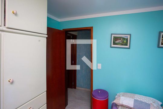 Quarto 2 de casa à venda com 3 quartos, 215m² em Taboão, Diadema