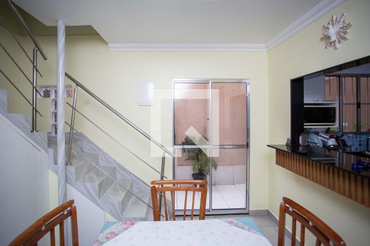 Sala de Jantar de casa à venda com 3 quartos, 215m² em Taboão, Diadema