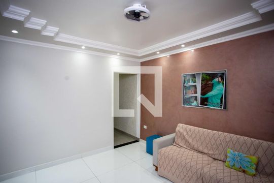 Sala  de casa à venda com 3 quartos, 215m² em Taboão, Diadema