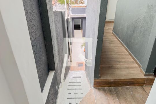 Hall de entrada de casa de condomínio para alugar com 1 quarto, 30m² em Vila Mariana, São Paulo
