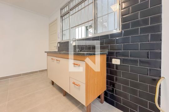 Cozinha de casa de condomínio para alugar com 1 quarto, 30m² em Vila Mariana, São Paulo