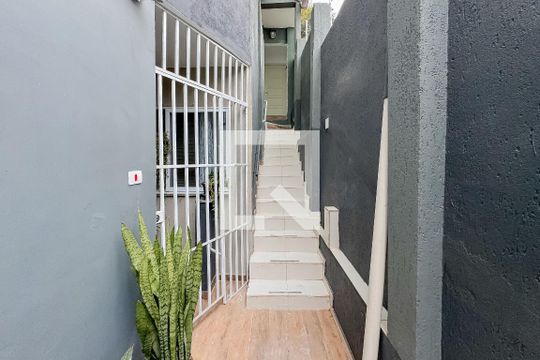 Hall de entrada de casa de condomínio para alugar com 1 quarto, 30m² em Vila Mariana, São Paulo
