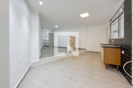 Sala e Cozinha de casa de condomínio para alugar com 1 quarto, 30m² em Vila Mariana, São Paulo