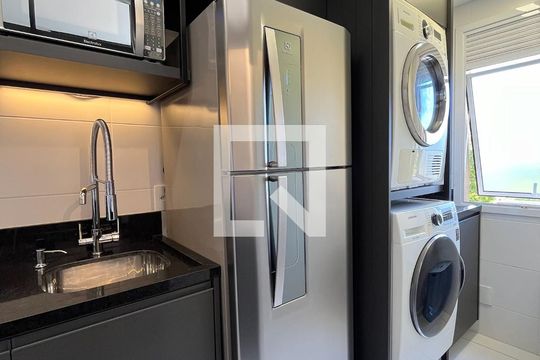Cozinha de apartamento à venda com 2 quartos, 62m² em Marechal Rondon, Canoas