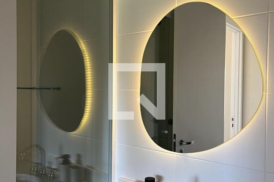 Banheiro de apartamento à venda com 2 quartos, 62m² em Marechal Rondon, Canoas