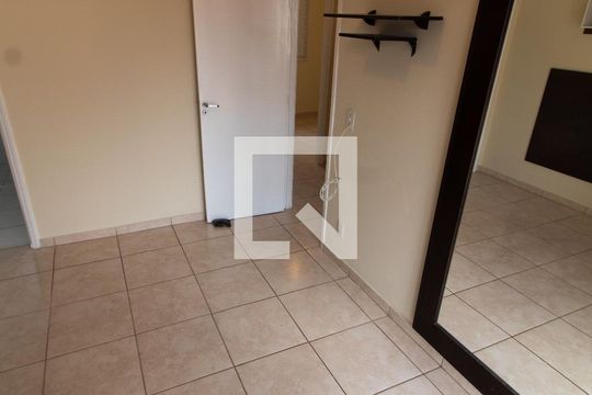Suíte de casa de condomínio para alugar com 3 quartos, 90m² em Bairro das Palmeiras, Campinas