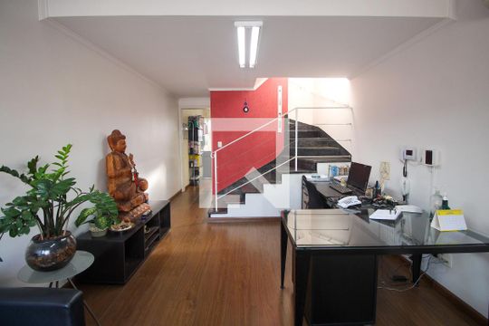 Sala 1 de casa à venda com 3 quartos, 179m² em Vila Progredior, São Paulo
